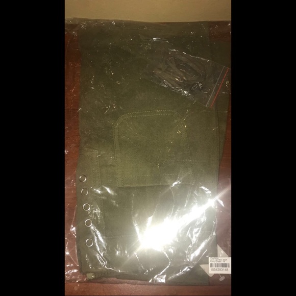 Two lace-up mini skirts - Picture 6 of 8